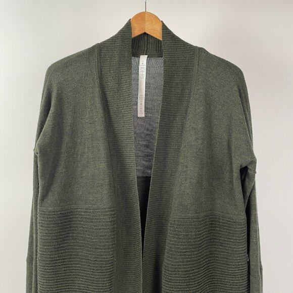 Lululemon Merino Wool Sit In Lotus Wrap II, Heathered Dark Olive, Size 4 - Picture 7 of 9